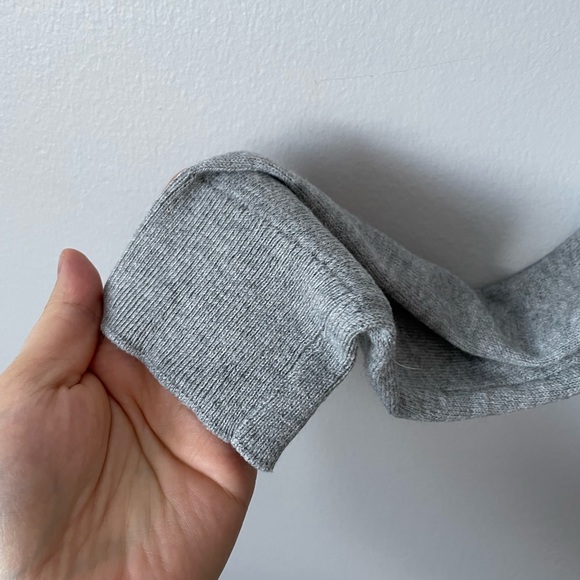 Michael Kors Knit Long Sleeve Cold Shoulder Shirt Size Small - Picture 5 of 10